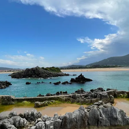 Marismas De Cantabria Cerca De Laredo * Badames