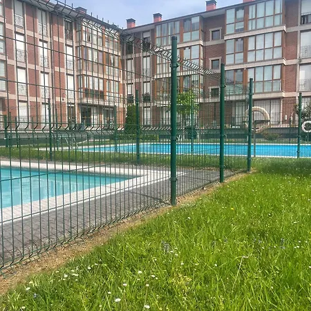 Marismas De Cantabria Cerca De Laredo * Badames