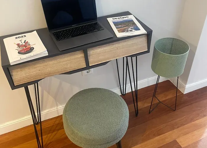 Marismas De Cantabria Cerca De Laredo Badames