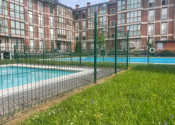 Marismas De Cantabria Cerca De Laredo * Badames